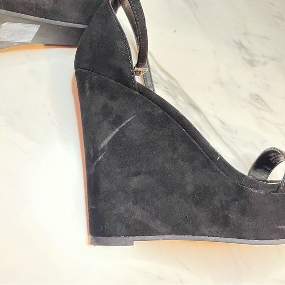NWOT Forever 21 Faux Suede Wedge Heels – Black – Size 6.5 - Picture 10 of 11